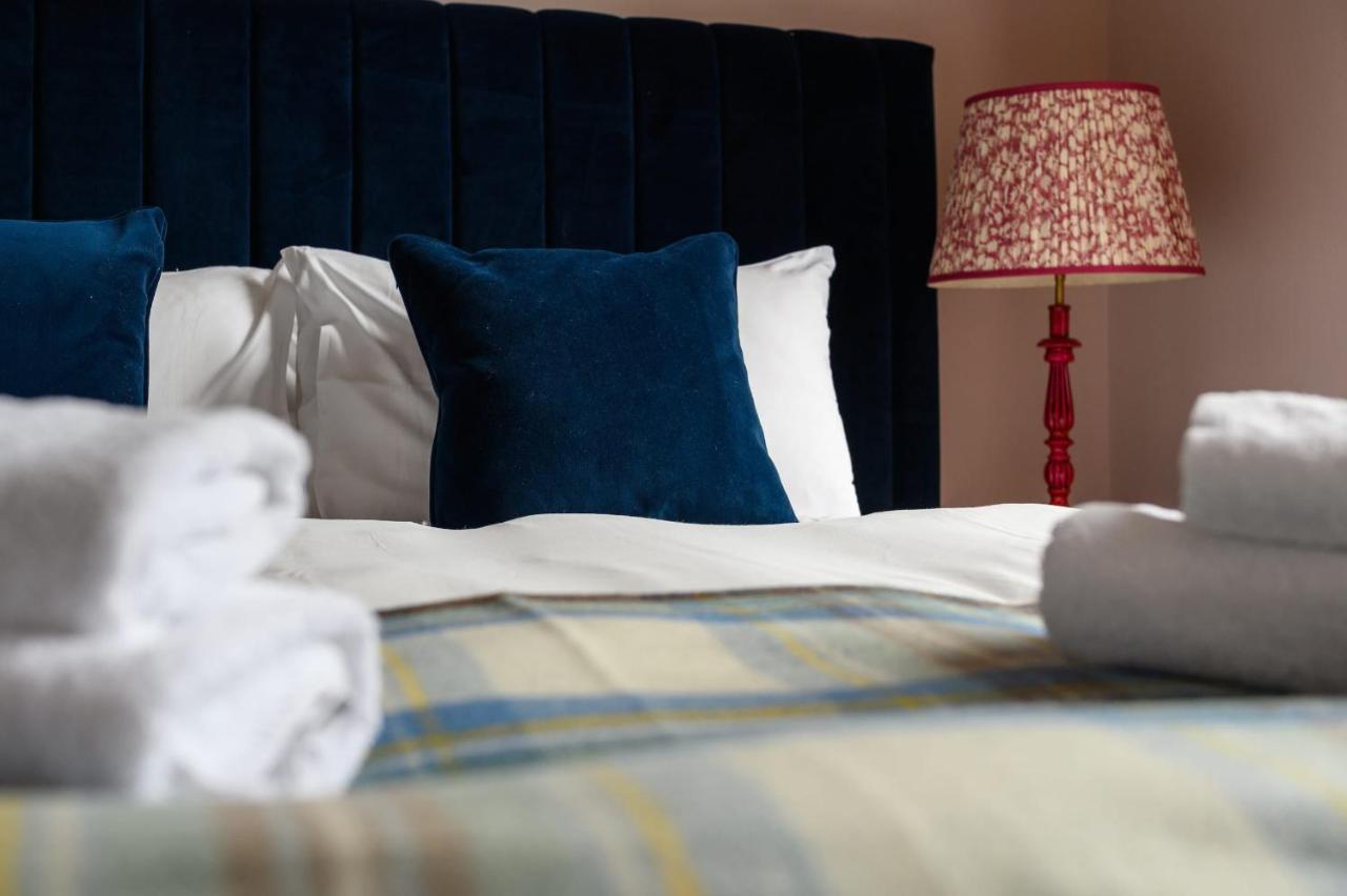 Charming Large Family Suite With Kitchenette Edinburgh Dış mekan fotoğraf