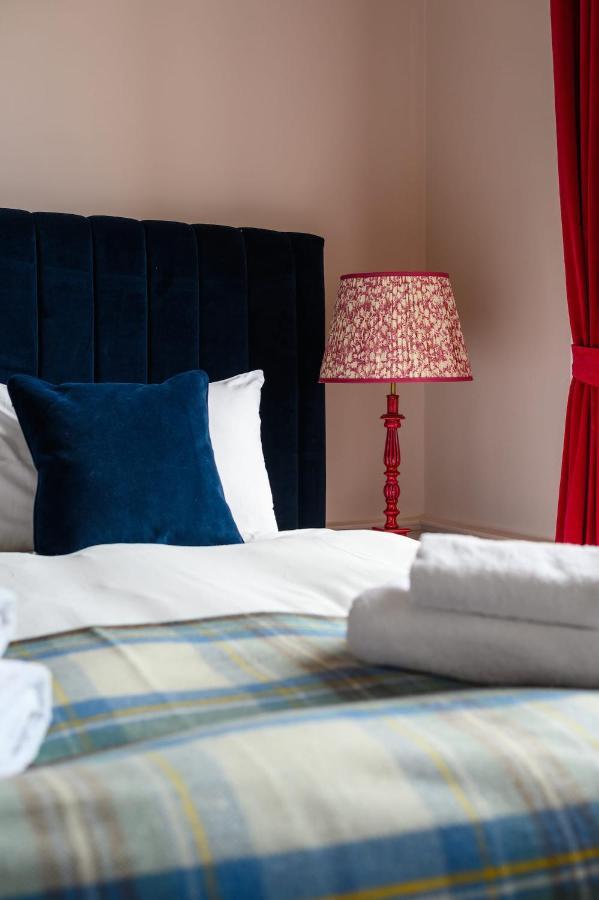 Charming Large Family Suite With Kitchenette Edinburgh Dış mekan fotoğraf
